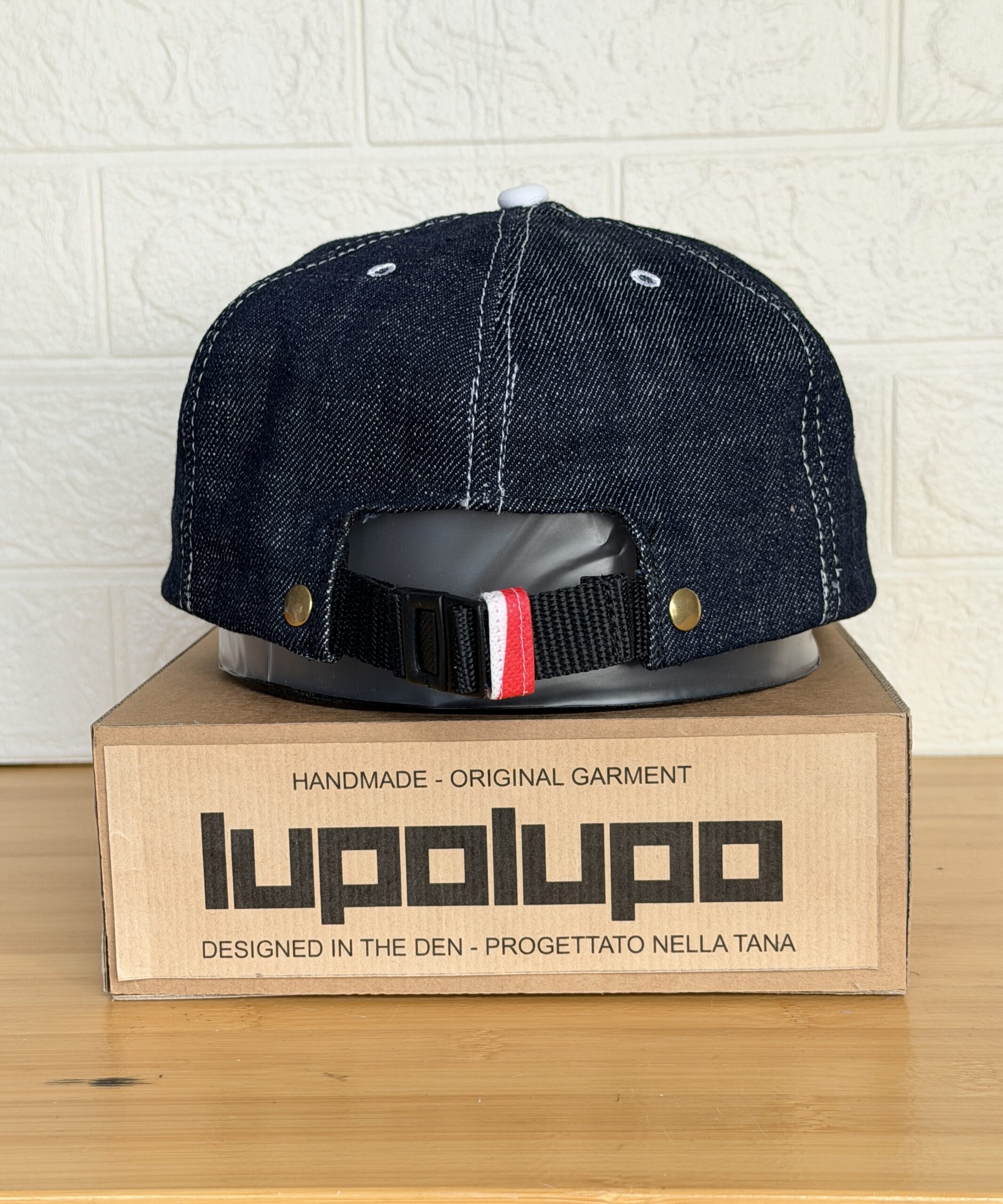 lupolupo cap one - Image 4